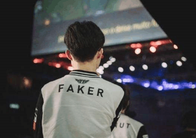 韩网热议T1战胜KT：是不是要重选亚运会首发