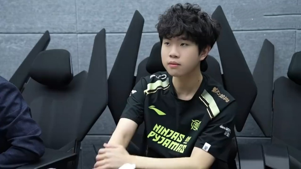 【战报】王者荣耀2020KPL秋季赛，WB.TS改变策略零封西安WE